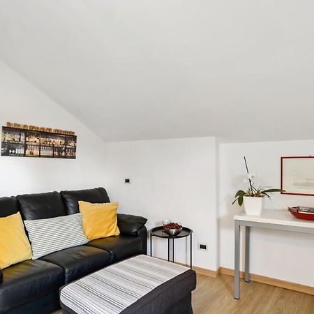 Como Central & Bright Apartment Bagian luar foto