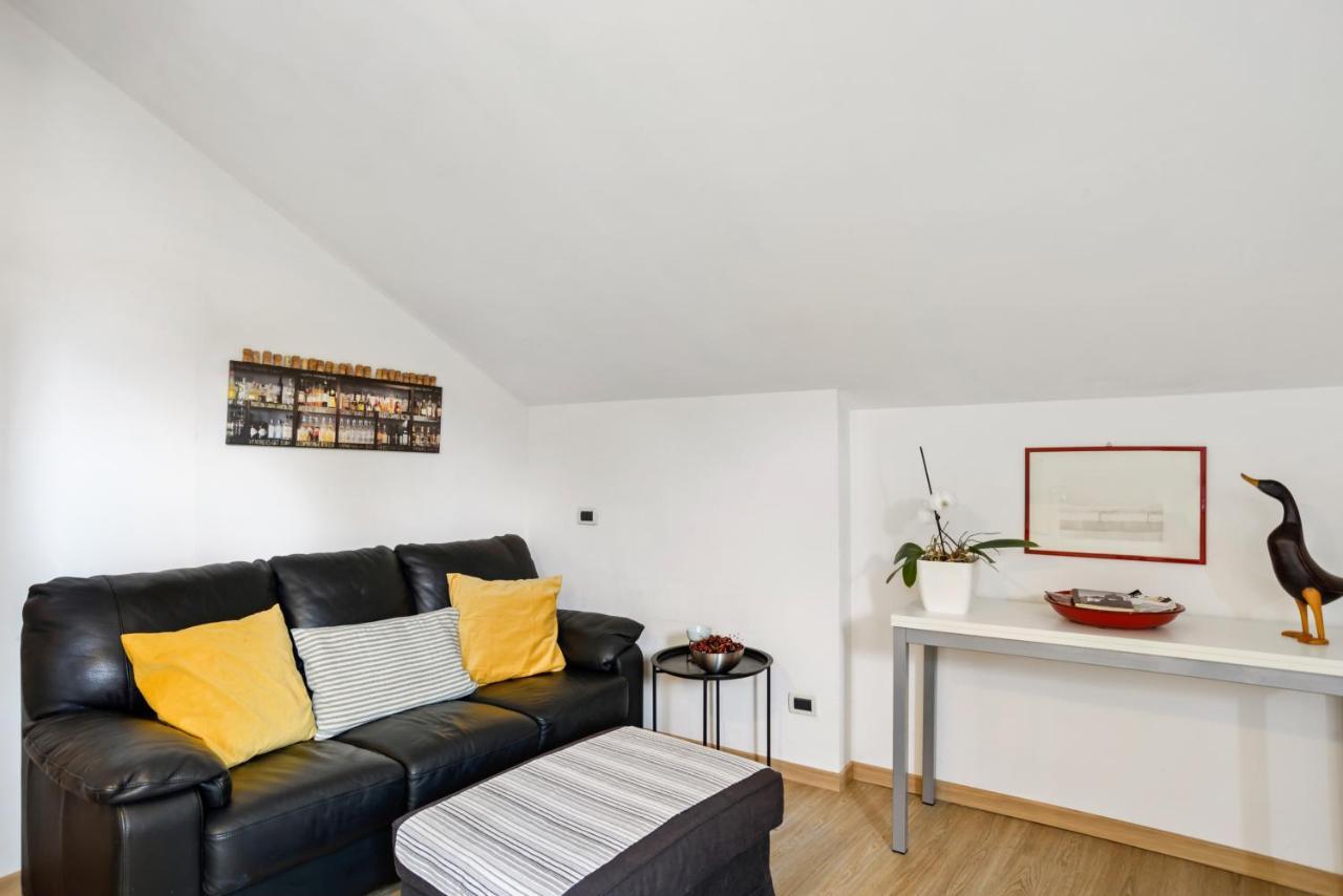 Como Central & Bright Apartment Bagian luar foto